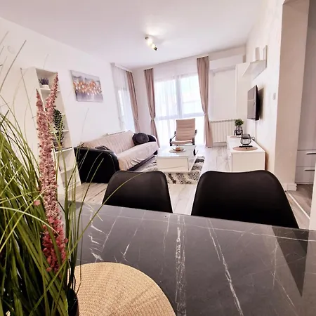 Pirotski Amanet Apartment *